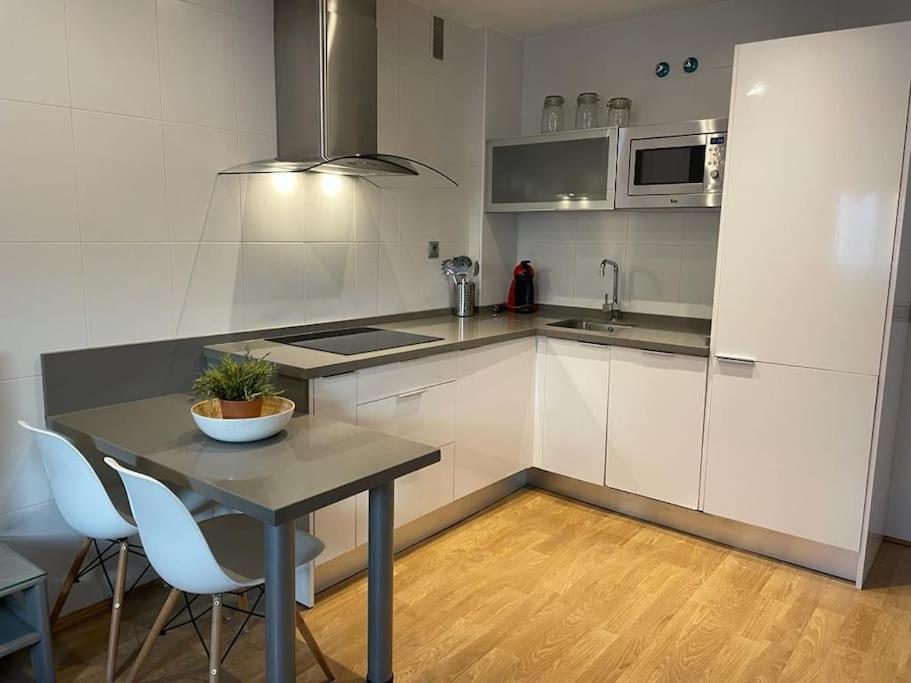 Bonito Apartamento Cerca Del Centro - Trinidad Малага Екстер'єр фото
